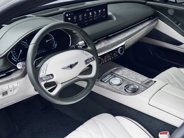 제네시스 G80 전동화 모델 실내. 사진: 현대자동차