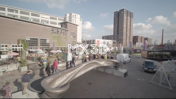 ◇세계 최초의 3D 프린팅 스테인리스강 교량에는 디지털 트윈으로 데이터를 전송하여 구조물의 성능을 측정하고 분석하는 센서가 내장되어 있다.(사진: 51World 영상 캡처. 클릭하면 영상을 볼 수 있음)