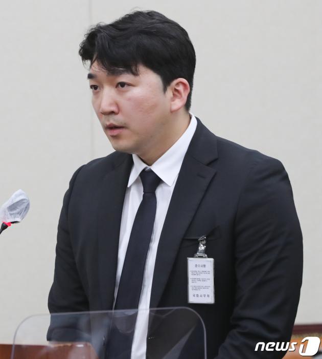 최형록 발란 대표가 국정감사에 증인으로 출석해 의원 질의에 답하고 있다. 2022.10.7/뉴스1 ⓒ News1 허경 기자