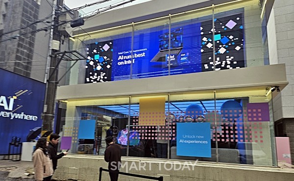 인텔 ‘AI Everywhere’ 팝업 전시