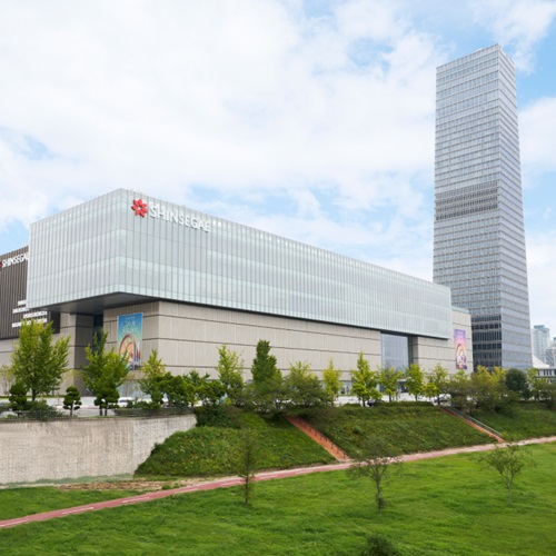 신세계건설이 시공한 신세계백화점 대전