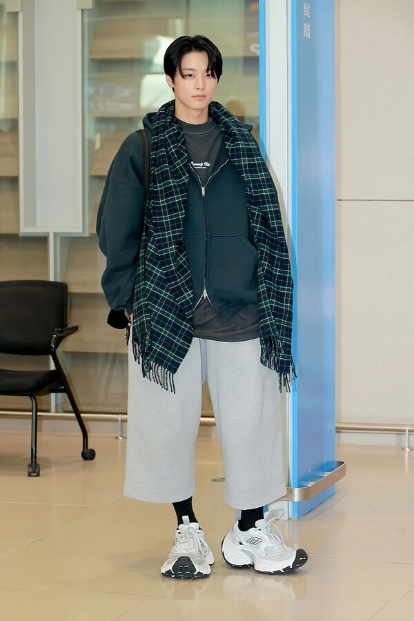 사진 출처: 발렌시아가(BALENCIAGA)