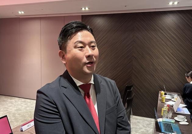 '우량하이볼'의 한국 총판을 맡은 황진욱 링크앤코러페이션 대표.