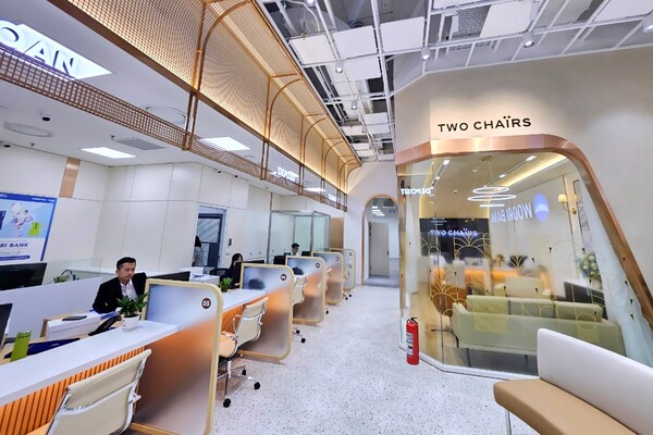 베트남우리은행 롯데몰지점 전경 [출처: 우리은행]