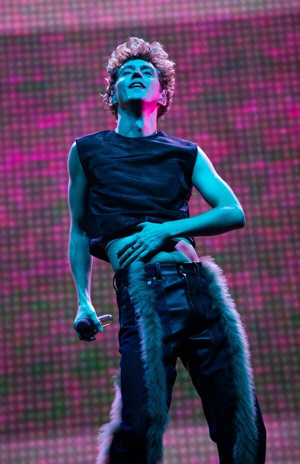 사진 맥퀸(McQueen)