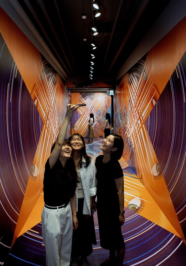 매주 목요일 광화문 직장인들에게 무료 개방하는 '제임스 로젠퀴스트 : 유니버스' 전시 (사진제공. 세화미술관)