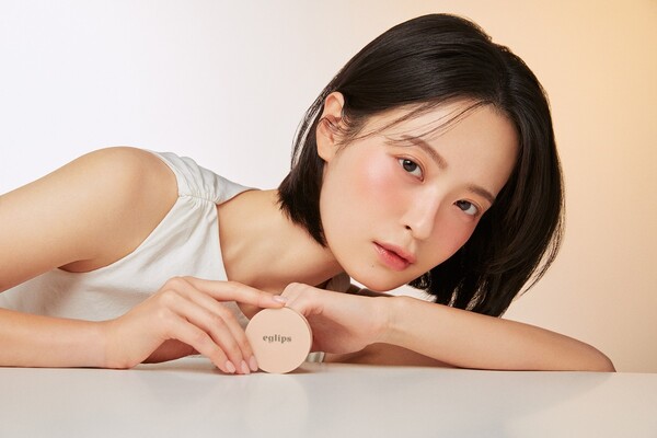 이글립스가 브랜드 리뉴얼 후 첫 번째 컬렉션 'My Beige Log' 를 공식 런칭했다. 