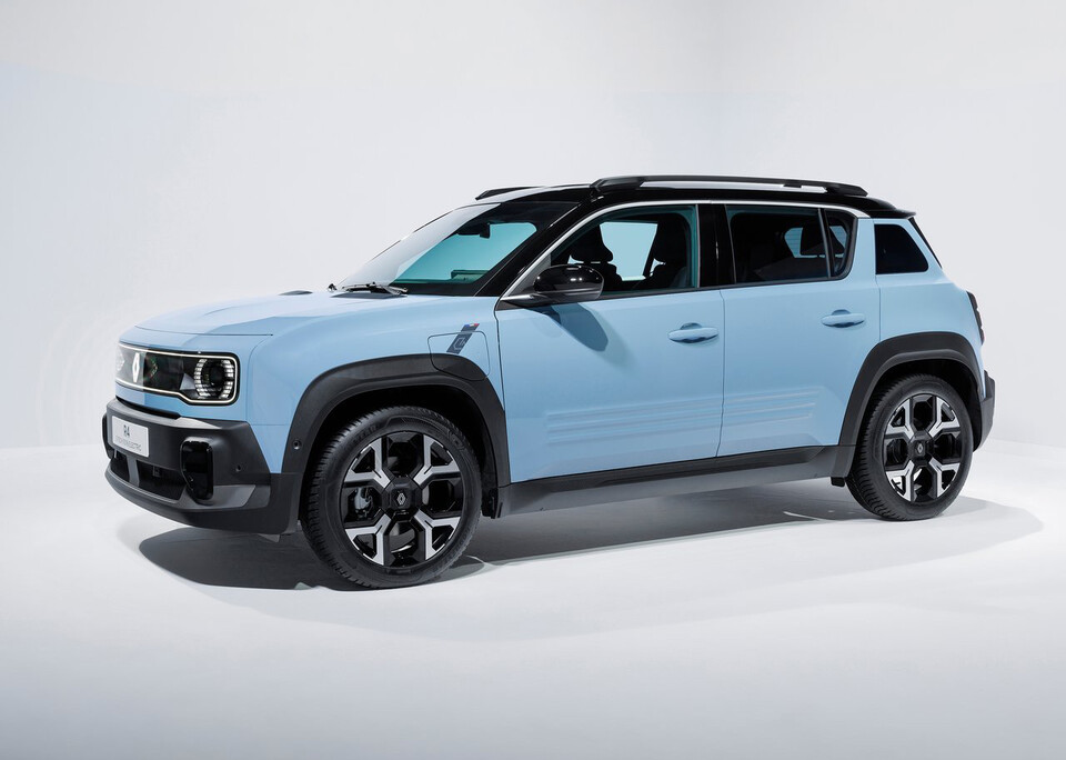 르노 르노4 E-테크 일렉트릭