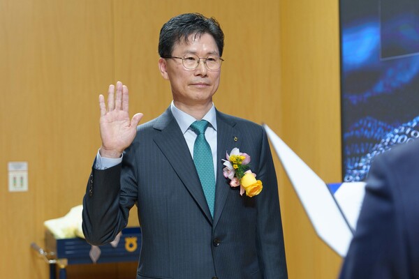 강태영 NH농협은행장이 3일 농협은행 본사에서 금융사고 예방 실천 서약을 했다. [출처: NH농협은행]