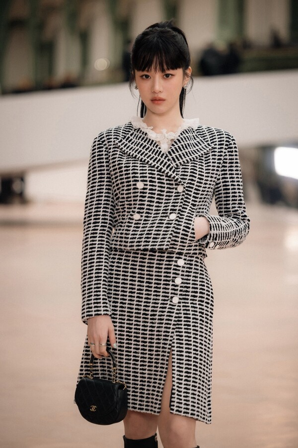 샤넬 2025 봄-여름 오뜨 꾸뛰르 컬렉션 쇼에 참석한 고윤정 (사진제공=샤넬)