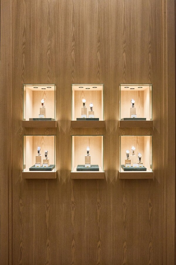 이미지 출처: 스트레인져(Stranger)