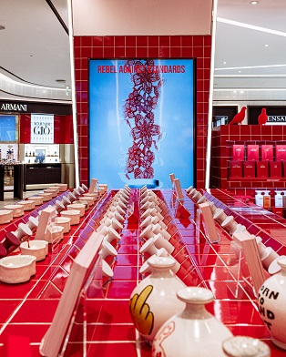 신세계면세점 명동점에 입점한 글로벌 니치향수 브랜드 ‘본투스탠드아웃’ 매장 (사진=신세계면세점)