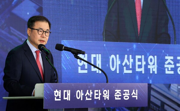 조재천 현대엘리베이터 대표이사가 21일 오후 현대엘리베이터 충주 본사에서 진행된 ‘현대 아산타워’ 준공식에서 환영사를 하고 있다.