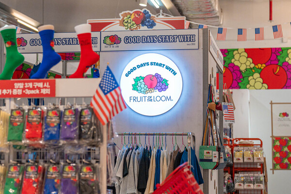 프룻오브더룸 롯데월드몰 팝업 스토어 (사진제공=프룻오브더룸)