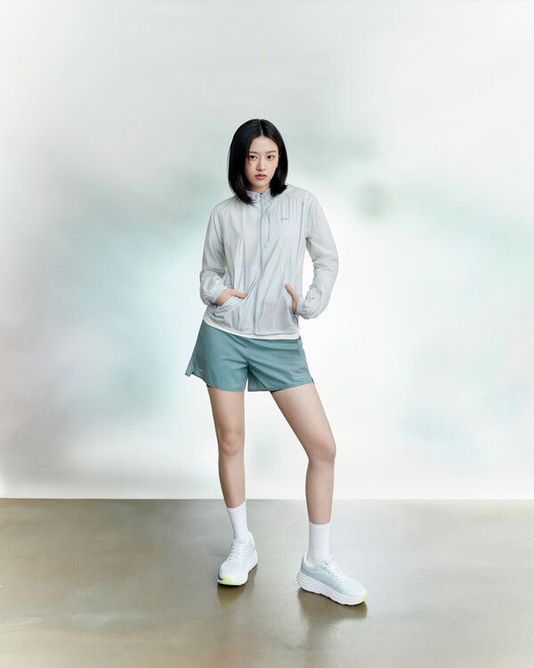 네파 '퍼포먼스 랩 방풍자켓'