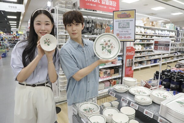 이마트가 포트메리온 무궁화 시리즈를 글로벌 단독으로 출시한다 (사진=이마트)