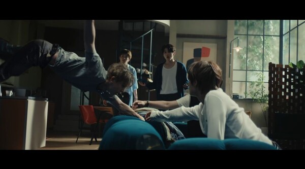 YG가 트레저 미니3짐 수록곡 'EVERYTHING' 뮤지비디오 티저를 공개했다. (사진=YG엔터테인먼트)