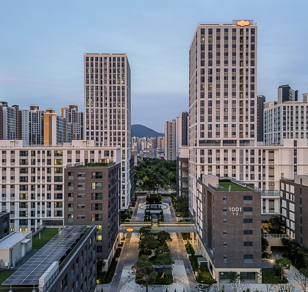 ‘e편한세상 고덕 어반브릿지’ 단지 전경(사진제공=DL이앤씨 )