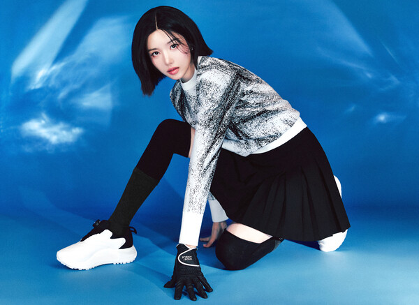 와이드앵글이 출시한 맥시멀 쿠션 골프화 ‘클라우디움’